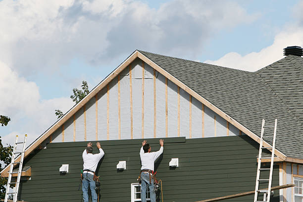 Professional Siding technician working in Kensington, CT